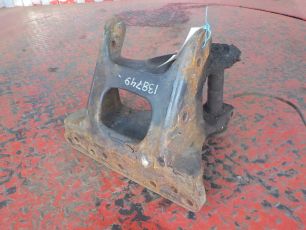 20429246 VOLVO Кронштейн передней рессоры, № XF138749