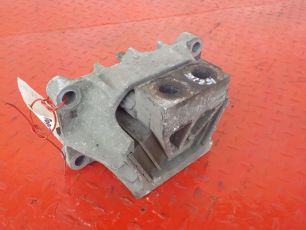 9412417713 MERCEDES Опора двигателя, № XF202891