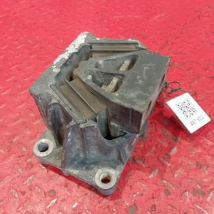9412417713 MERCEDES Опора двигателя, № XF467602