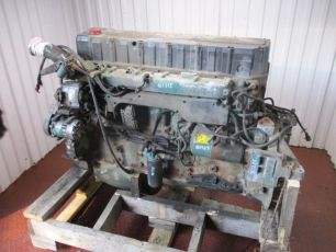 VOLVO Двигатель, D12C