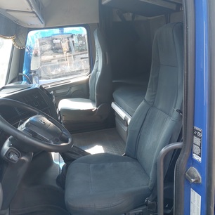 21038422 VOLVO Сиденье левое, № XF462395
