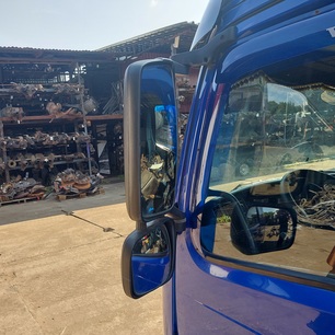 20841068 VOLVO Зеркало левое