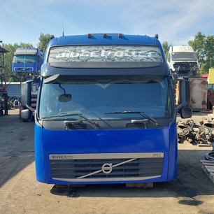 82056727 VOLVO Капот, № XF462454