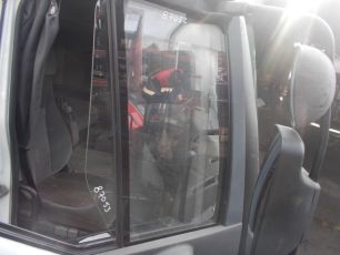 5010225990 RENAULT Стекло двери правое