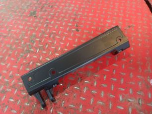 SP40180182 SIMPECO Кронштейн ручки капота