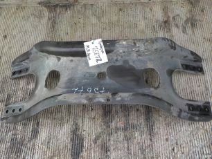 9413200010 MERCEDES Траверса, № XF75672