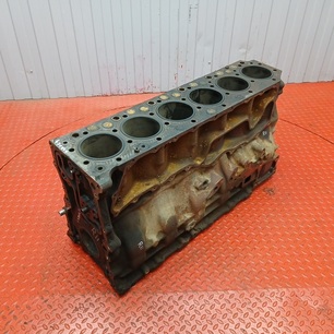 5010550603 RENAULT Блок двигателя, № XF471849