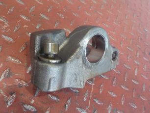 21247324 VOLVO Коромысло клапанов