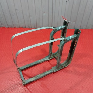 WG9925561060 SITRAK\HOWO Кронштейн бака мочевины