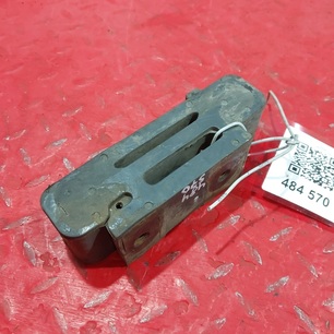 9305040114 MERCEDES Подушка радиатора, № XF484570