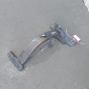 81615405068 MAN Кронштейн подножки верхней правой