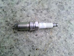 1369704 FORD Свеча зажигания