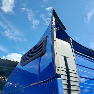 21174442 VOLVO Воздухозаборник