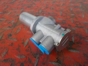 74512 AUGER Клапан цилиндра сцепления