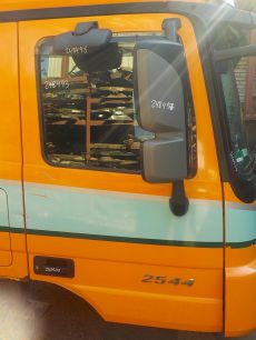 9437201605 MERCEDES Дверь правая, № XF248491