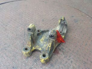 9483251809 MERCEDES Кронштейн реактивной тяги