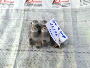1337904 SCANIA Кран 4-х контурный, № XF63698