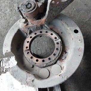 5010525313 RENAULT Щит опорный передний