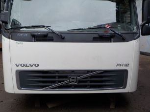 20360266 VOLVO Капот, № XF220129