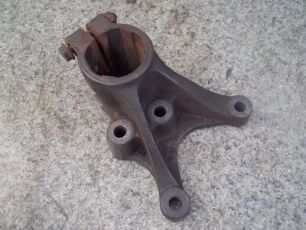 9424920741 MERCEDES Кронштейн глушителя, № XF21408