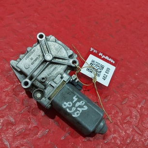 3176550 VOLVO Моторчик стеклоподъемника правый, № XF482899