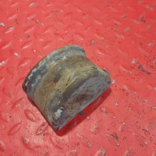 5000704835 RENAULT Проставка рессоры, № XF452899