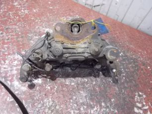 0024201483 MERCEDES Суппорт левый, № XF91761