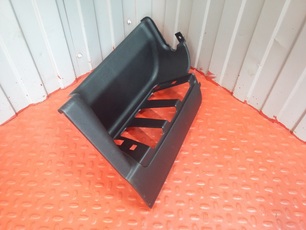 TV04C056002 TANGDE Корпус подножки нижний правый