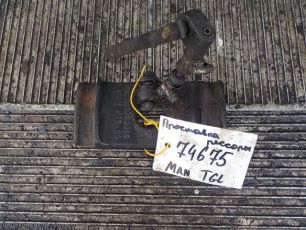 81413355068 MAN Проставка рессоры, № XF74675