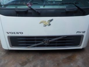 20360266 VOLVO Капот, № XF315134