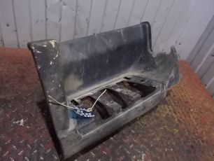 20542684 VOLVO Корпус подножки нижний правый