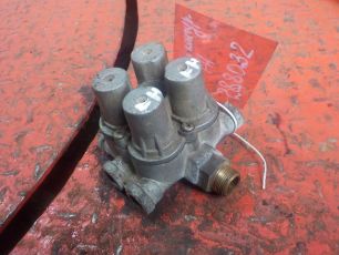 1075765 VOLVO Кран 4-х контурный, № XF288032