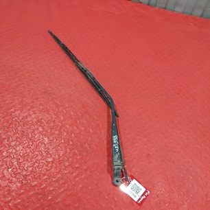 8189632 VOLVO Поводок стеклоочистителя, № XF482938