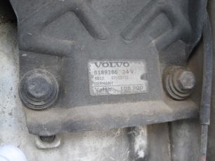 81917585 VOLVO Трапеция стеклоочистителя, № XF235822