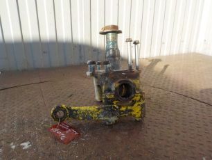 6553320101 MERCEDES Кулак поворотный