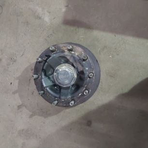 21983590 VOLVO Ступица передняя, № XF449975