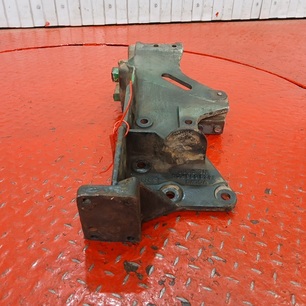 1629658 VOLVO Кронштейн буксировочный правый, № XF458307