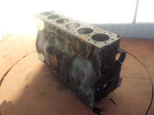 20451181 VOLVO Блок двигателя, № XF86928