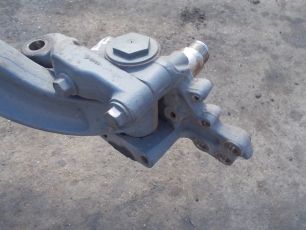 20543284 VOLVO Кулак поворотный