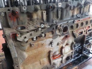 21294027 VOLVO Блок двигателя