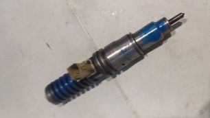 8183234 VOLVO Форсунка топливная, № XF172215