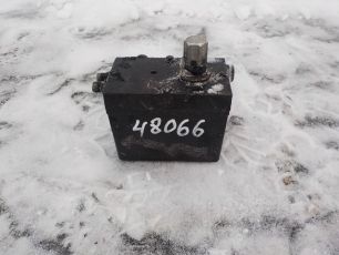 5010316404 RENAULT Насос подъема кабины, № XF48066