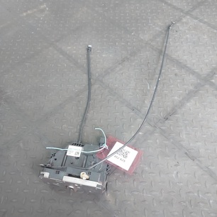 9607230001 MERCEDES Замок двери