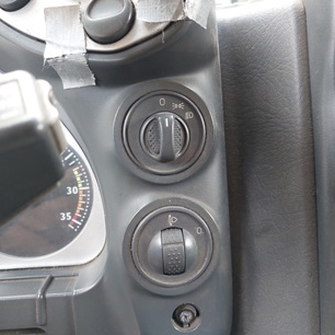 41221087 IVECO Кнопка корректора фар, № XF478063