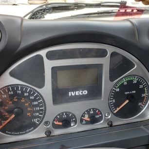 504046588 IVECO Панель приборов
