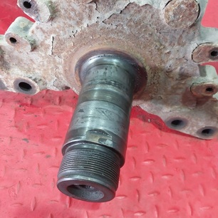 20455920 VOLVO Кулак поворотный левый, № XF478905