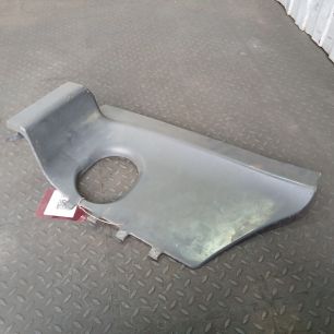 1390075 SCANIA Накладка подножки левая, № XF451383