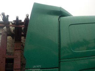 1063961 VOLVO Спойлер кабины