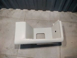 T03461012 TOPCOVER Корпус подножки нижний правый