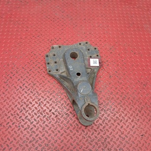 7482137344 RENAULT Кронштейн реактивной тяги, № XF479186